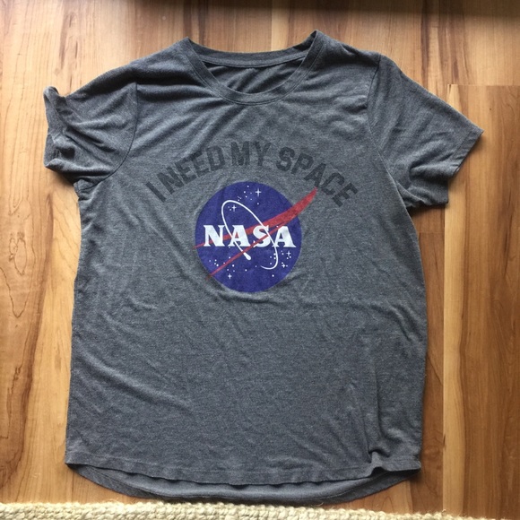 NASA Shirt - Picture 3 of 3